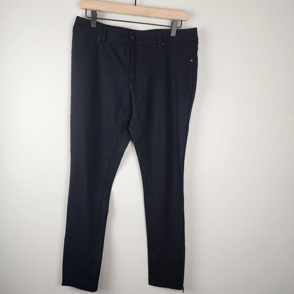 BCBG Maxazria pants size 12 black stretchy New - Picture 1 of 12